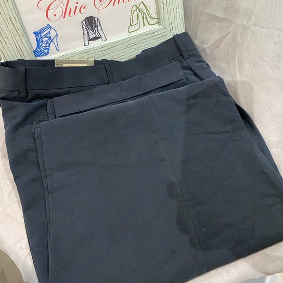 Men’s Slacks - Picture 2 of 3